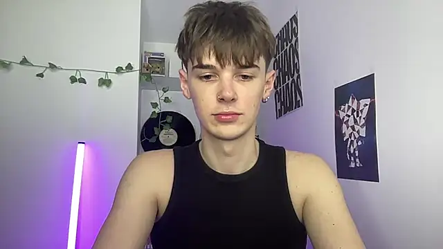 YourMilkyGuyのウェブカメラショー