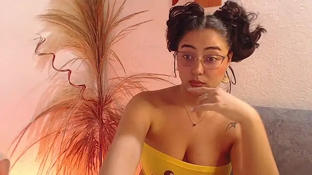 _Kim__M Chat XXX in diretta