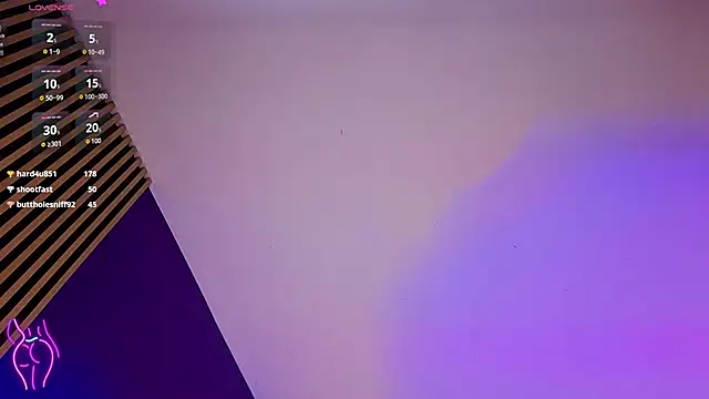 LIHIAN_TAY Show in webcam