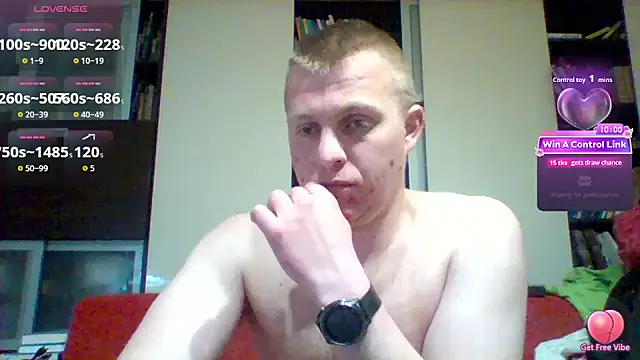 Matttthees 即時 XXX 聊天