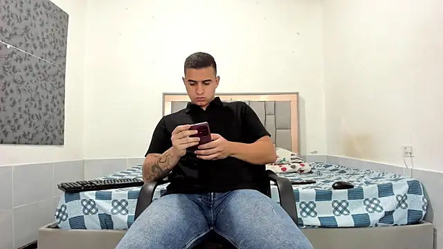 Вебкам-шоу simookeler