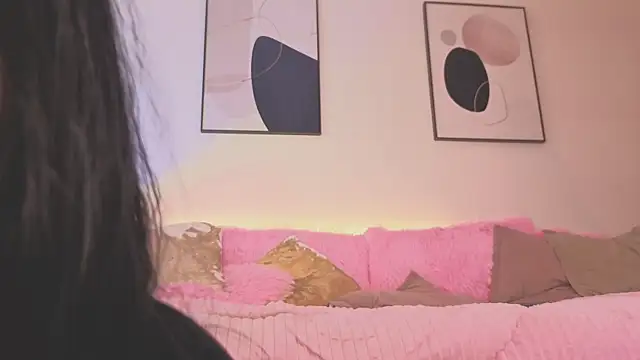 XXX chat uživo modela ahri_moon1