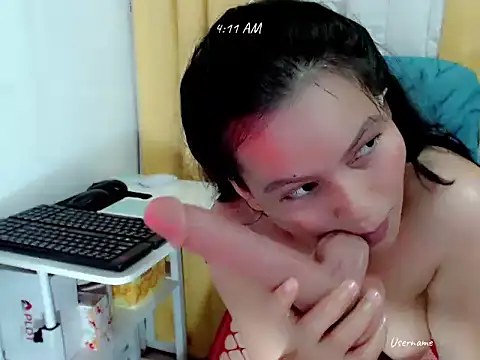 nesianhottits Adlı Modelin Canlı XXX Sohbeti