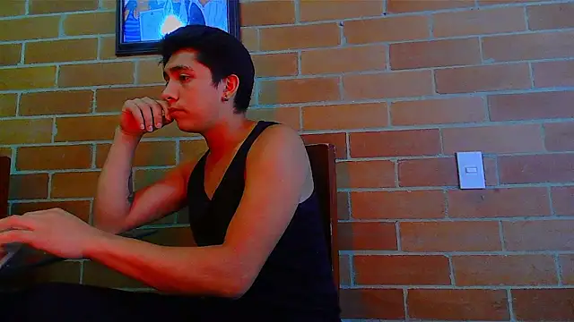 Show de ethann2_ na webcam