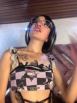 Show modela Alice_Hecatee na web-kameri