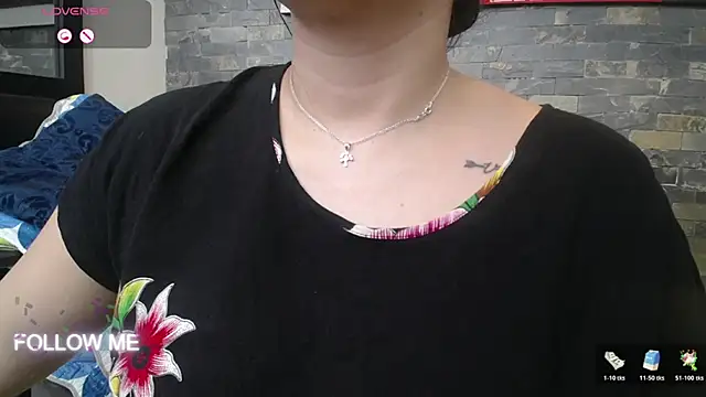 XXX chat uživo modela dayadubey_