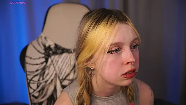 ElvenQueen Live XXX-chat