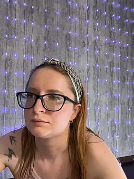 XXX chat uživo modela coy_girl_