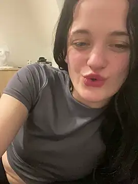 LeonieClaire's Live XXX Chat