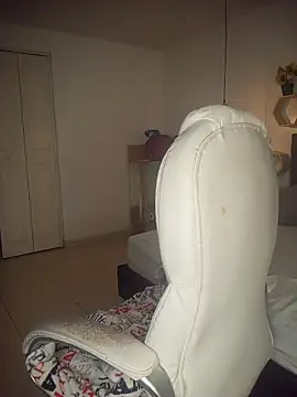 Elenna__'s Live XXX Chat