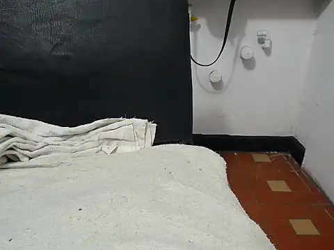 XXX chat uživo modela pervertt_sussy