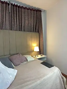 XXX chat uživo modela alana_gv