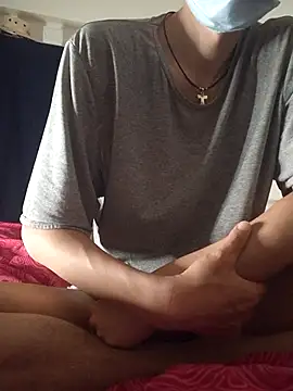 yookan137: διαδικτυακό σόου στην κάμερα