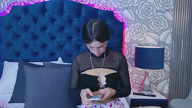 Онлайн чат XXX MarilynFoox