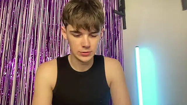 Webkamerová show YourMilkyGuy