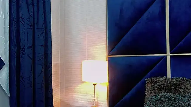 AmberDiamont: онлайн-секс-чат