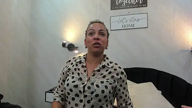 Helenn_Moore's Live XXX Chat