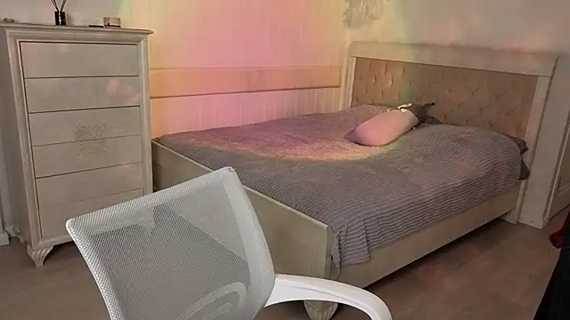 MilaVeyのライブXXXチャット