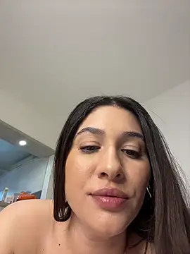 IrisBlues Adlı Modelin Canlı XXX Sohbeti