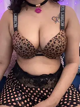 XXX chat uživo modela Squirt_Queen_X