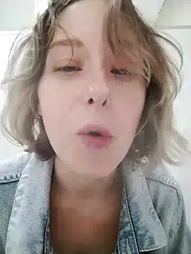 Public_KatrishaのライブXXXチャット