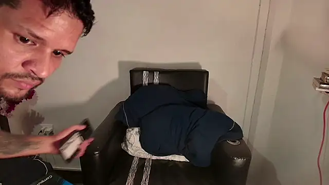 LucasGaeel's Webcam Show