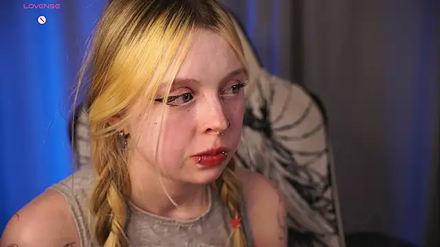 ElvenQueen Chat XXX in diretta