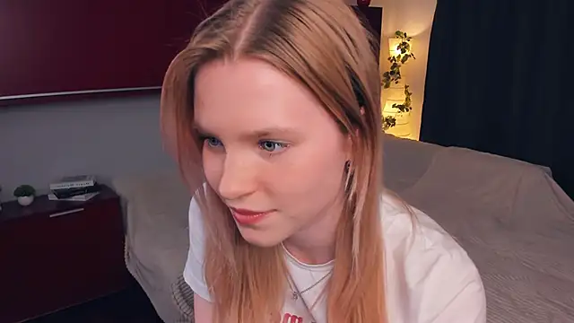 DelmaLasky Show in webcam