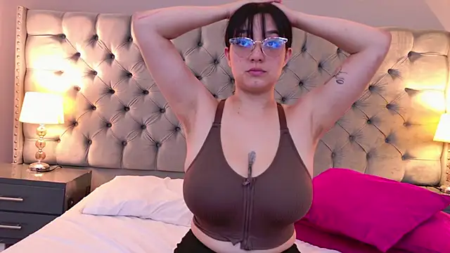 SamantaGのライブXXXチャット