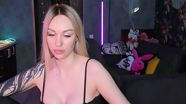 แชท XXX สดของ Blckmirrorr