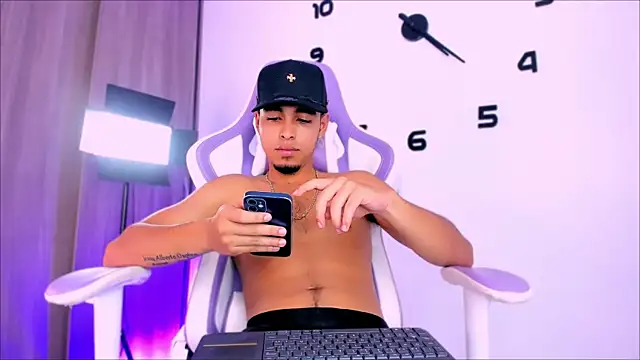 victor_ospina Webcam show