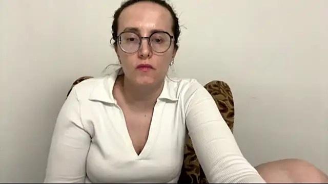 دردشة SofiaTease الجنسية المباشرة