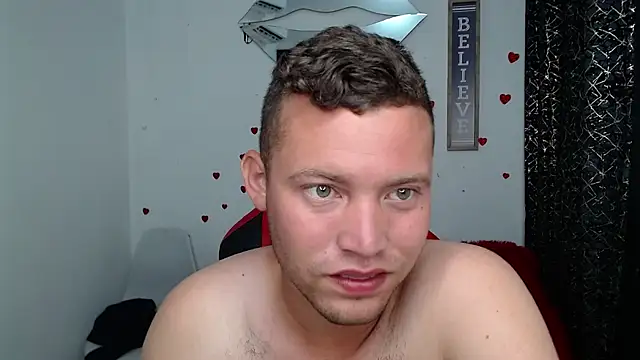 sven_fox723 Show Webcam