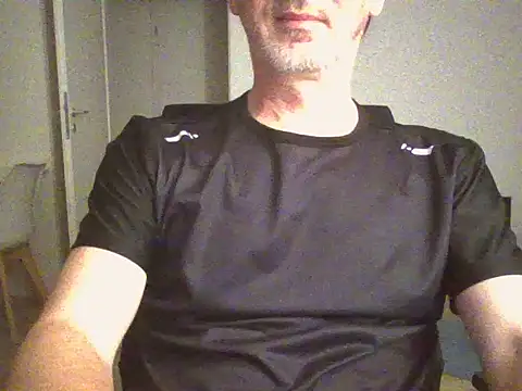 SilkenQuip Show in webcam