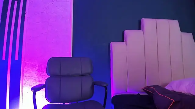 Cheys_Mast Chat XXX live