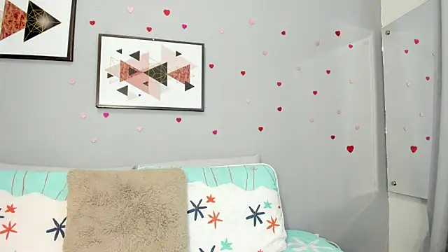 PauleteW10 Adlı Modelin Canlı XXX Sohbeti