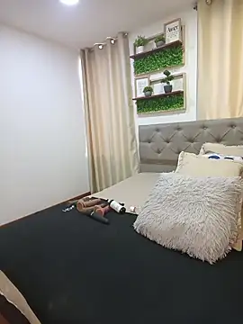 sasi_lunan Live XXX chat