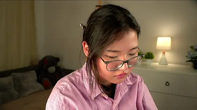 Czat XXX na żywo – NelleMihalko