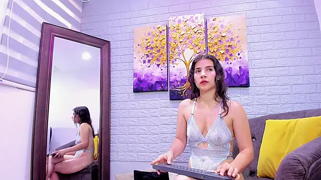 Miranda_doll_ Chat XXX in diretta