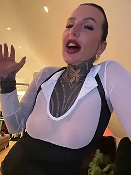 KathaleaNoir Chat XXX in diretta