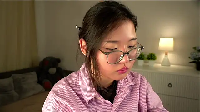 NelleMihalko Adlı Modelin Canlı XXX Sohbeti