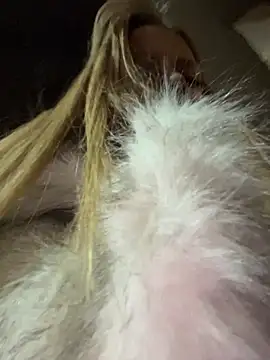 Chatroom XXX en direct de AnastasiaAniess