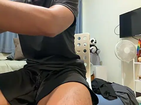 Blake0227 即時 XXX 聊天