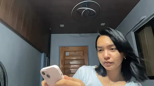 NoreenPierotti's Live XXX Chat