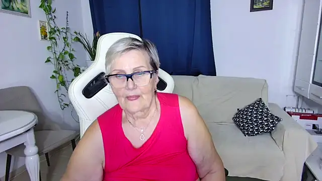 Pokazy przed kamerką – Selenna57