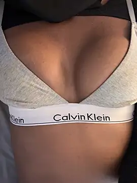 دردشة KiaraAmara الجنسية المباشرة