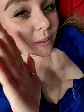 Juicy_PeachLux's Live XXX Chat