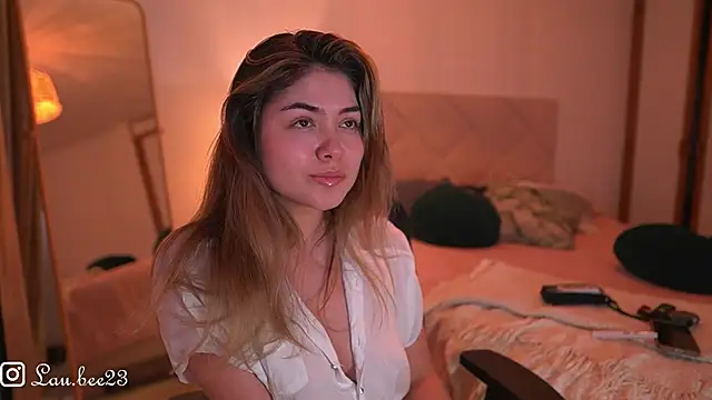 Chatroom XXX en direct de Lau_Bee