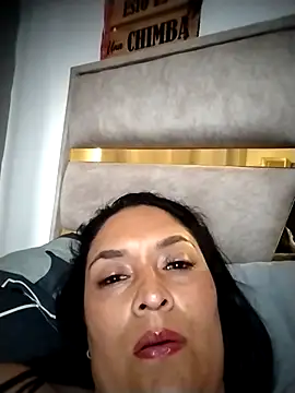 Chatroom XXX en direct de CatleyaSmith