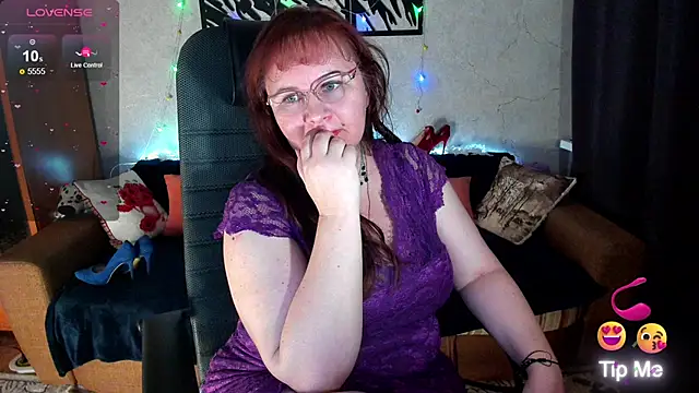 Nikki_March Chat XXX in diretta